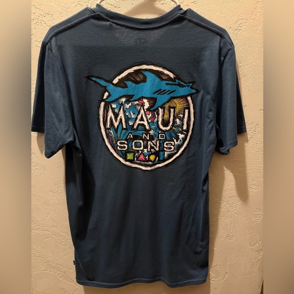 Maui and Sons Navy Blue Men's Shirt Men’s Size Medium - Picture 2 of 3